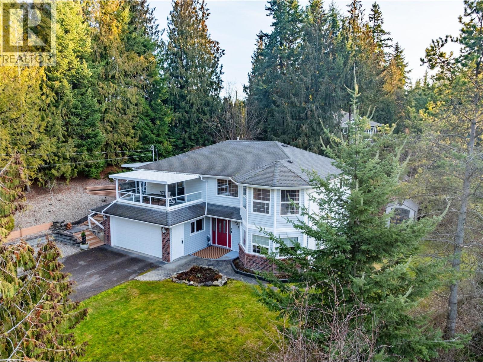 2421 Mount Tuam Crescent, Sorrento, British Columbia  V0E 2W2 - Photo 1 - 10380905