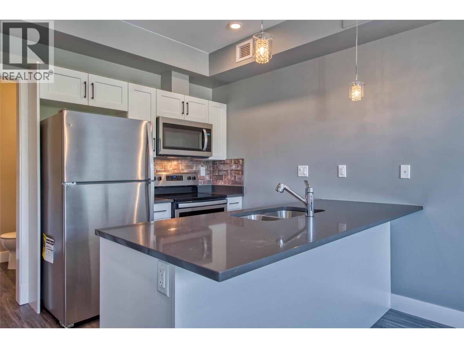 280 Tranquille Road Unit# 312, Kamloops, British Columbia  V2B 0J1 - Photo 2 - 10381961