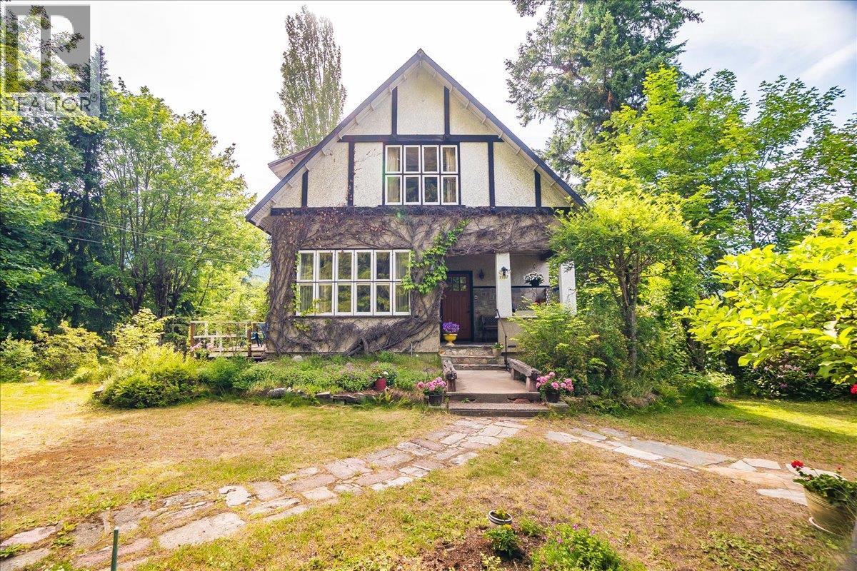 1107 Robertson Avenue, Nelson, British Columbia  V1L 1C2 - Photo 10 - 10381969