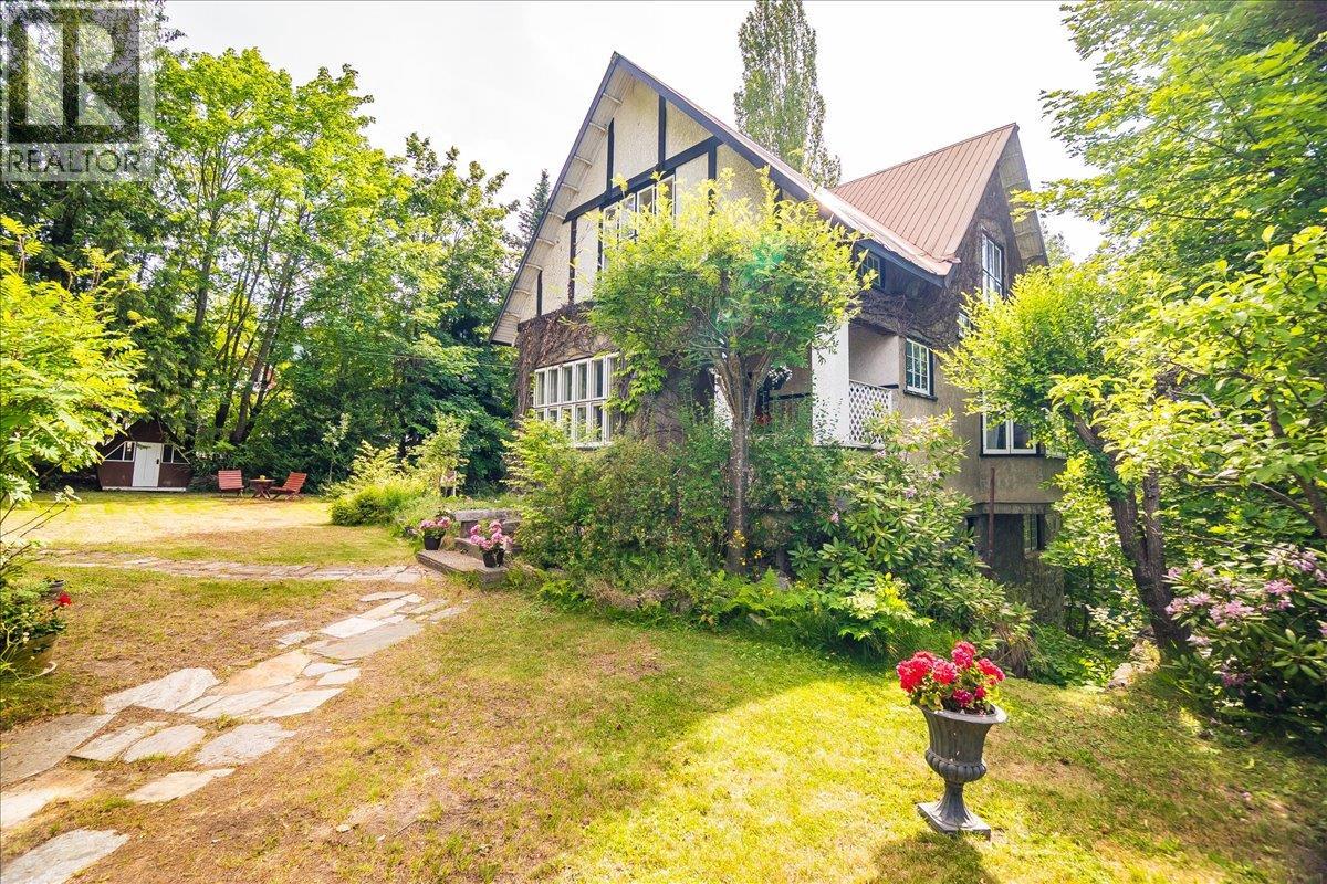 1107 Robertson Avenue, Nelson, British Columbia  V1L 1C2 - Photo 11 - 10381969