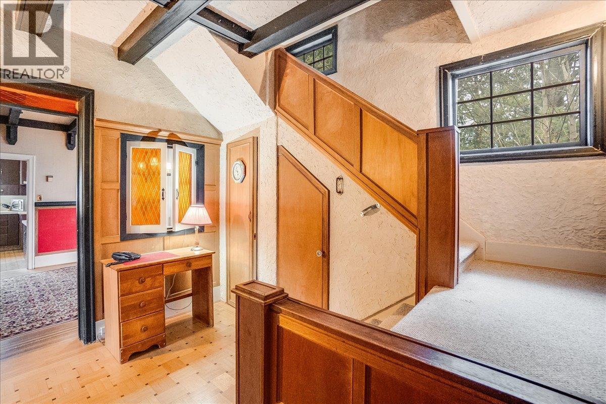 1107 Robertson Avenue, Nelson, British Columbia  V1L 1C2 - Photo 32 - 10381969