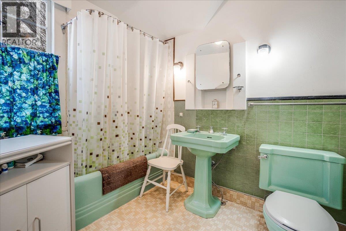 1107 Robertson Avenue, Nelson, British Columbia  V1L 1C2 - Photo 56 - 10381969