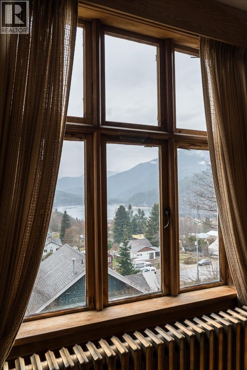 1107 Robertson Avenue, Nelson, British Columbia  V1L 1C2 - Photo 61 - 10381969