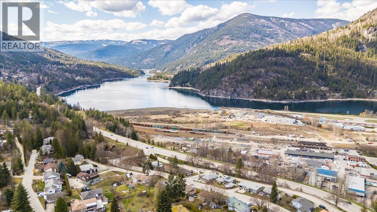 1107 Robertson Avenue, Nelson, British Columbia  V1L 1C2 - Photo 65 - 10381969