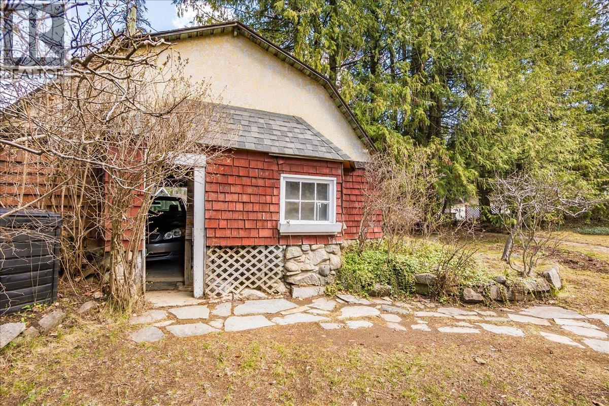 1107 Robertson Avenue, Nelson, British Columbia  V1L 1C2 - Photo 72 - 10381969