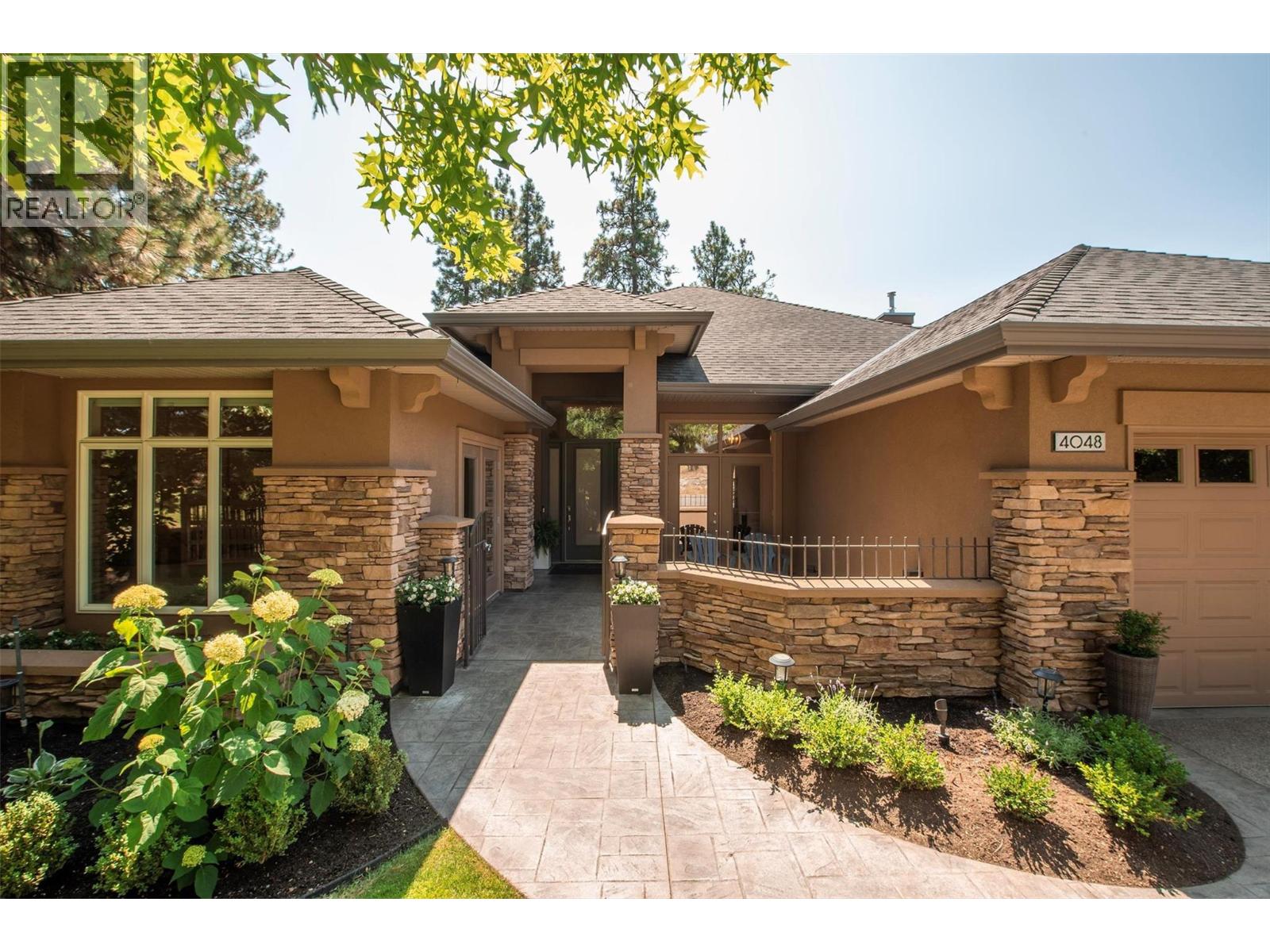 4048 Gallaghers Terrace, Kelowna, British Columbia  V1W 3Z8 - Photo 1 - 10381546
