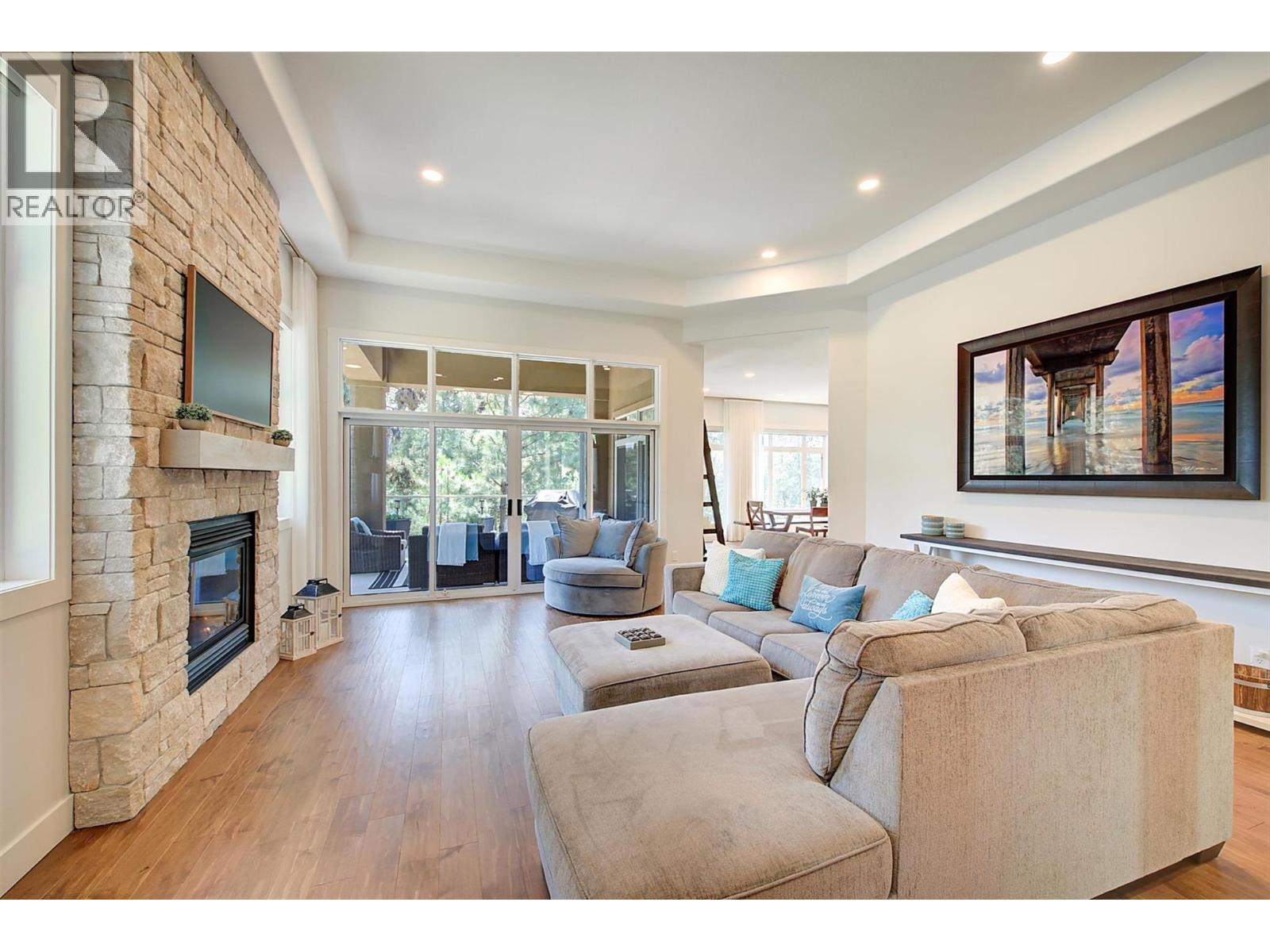 4048 Gallaghers Terrace, Kelowna, British Columbia  V1W 3Z8 - Photo 10 - 10381546