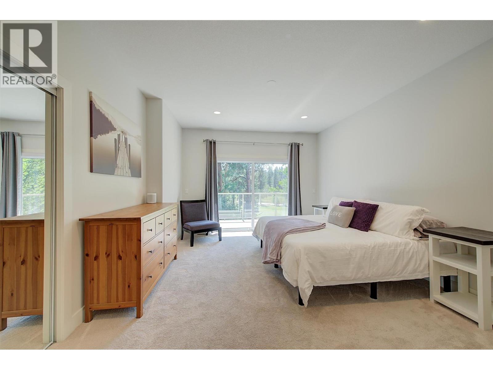 4048 Gallaghers Terrace, Kelowna, British Columbia  V1W 3Z8 - Photo 12 - 10381546