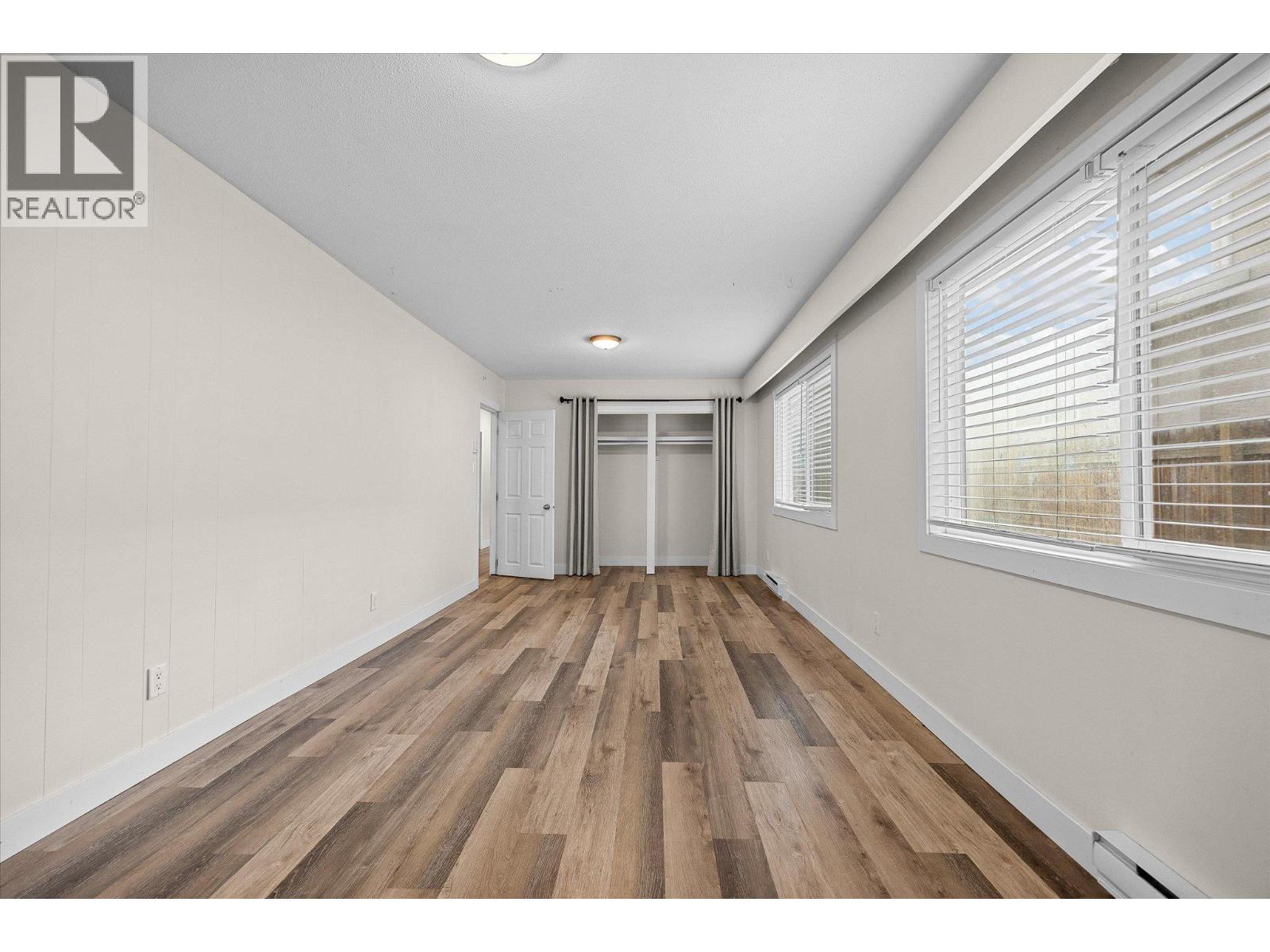 740 & 746 Raymer Avenue, Kelowna, British Columbia  V1Y 4Z8 - Photo 14 - 10381957