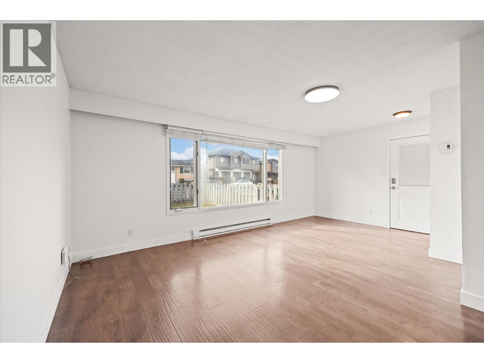 740 & 746 Raymer Avenue, Kelowna, British Columbia  V1Y 4Z8 - Photo 34 - 10381957