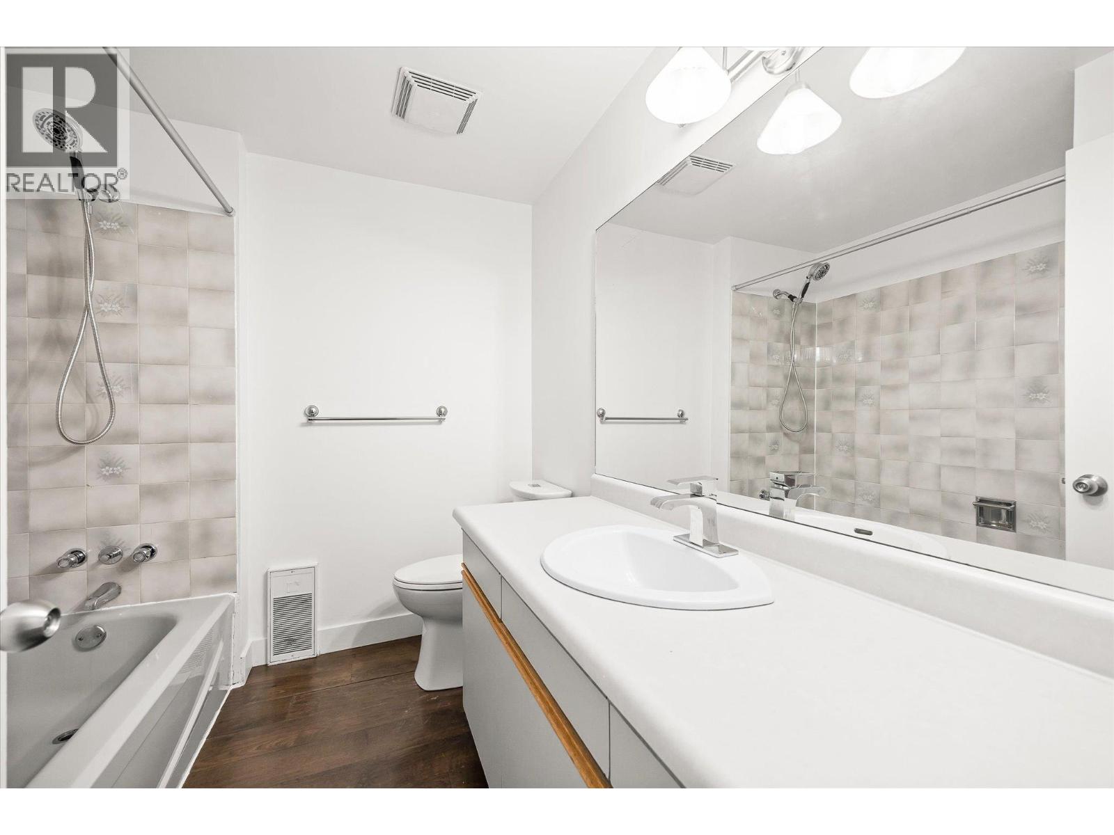 740 & 746 Raymer Avenue, Kelowna, British Columbia  V1Y 4Z8 - Photo 45 - 10381957