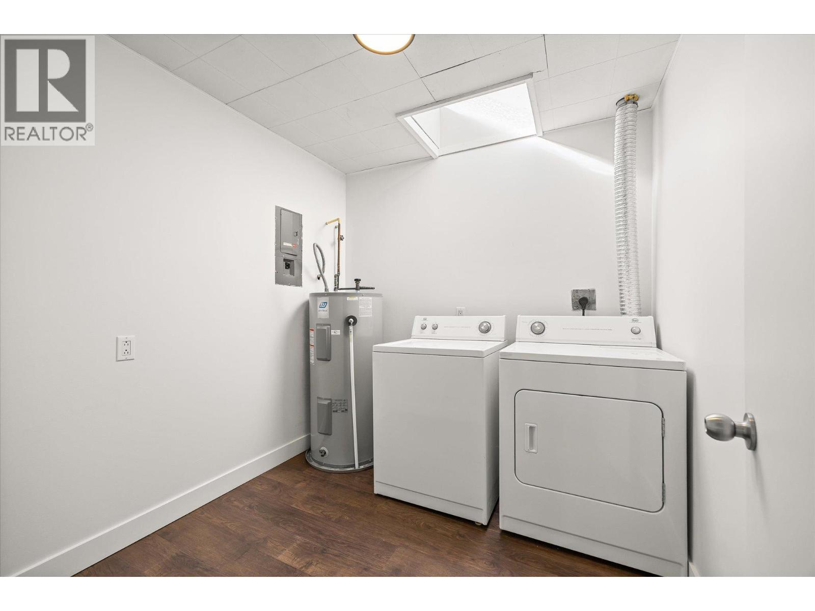 740 & 746 Raymer Avenue, Kelowna, British Columbia  V1Y 4Z8 - Photo 46 - 10381957