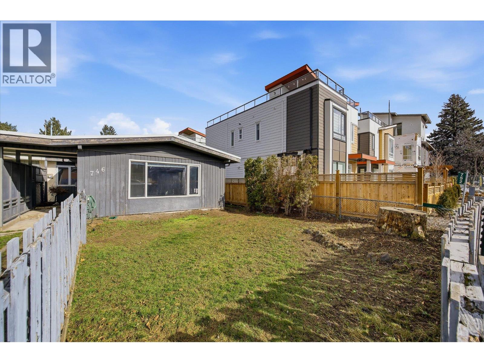 740 & 746 Raymer Avenue, Kelowna, British Columbia  V1Y 4Z8 - Photo 47 - 10381957