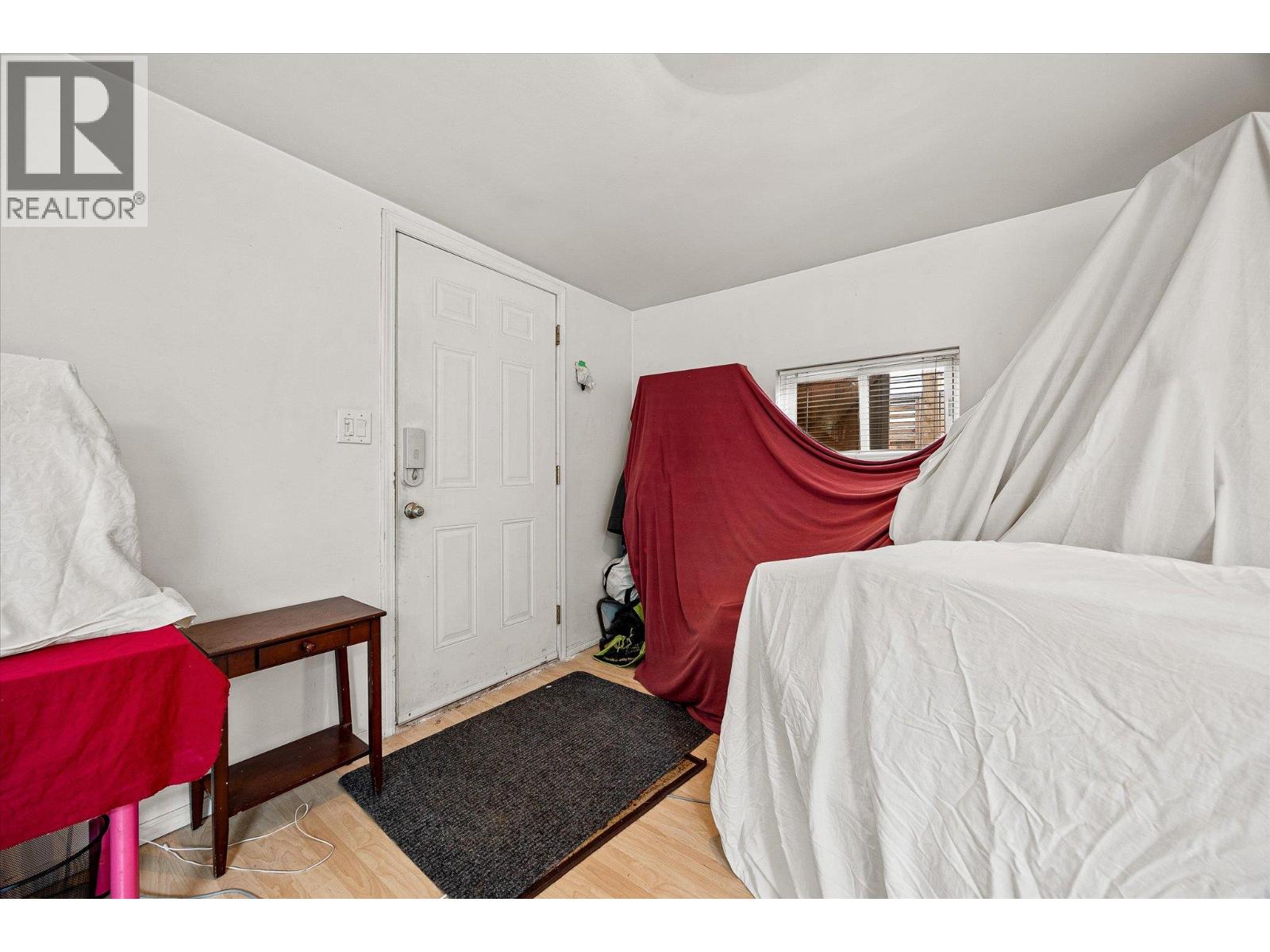 740 & 746 Raymer Avenue, Kelowna, British Columbia  V1Y 4Z8 - Photo 55 - 10381957