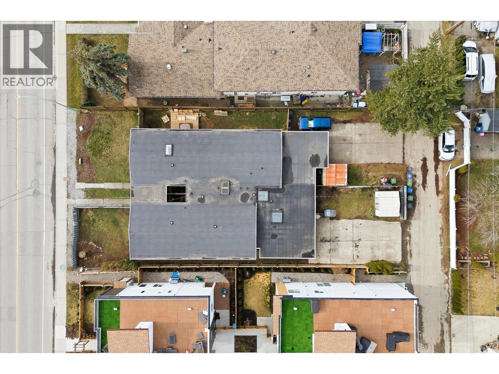 740 & 746 Raymer Avenue, Kelowna, British Columbia  V1Y 4Z8 - Photo 66 - 10381957