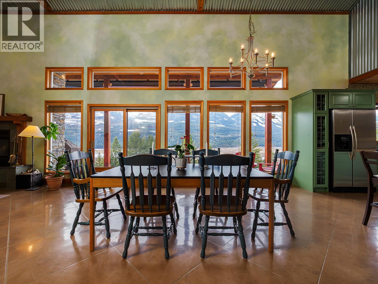 1756 Highway 95 Highway, Golden, British Columbia  V0A 1H0 - Photo 8 - 10381893