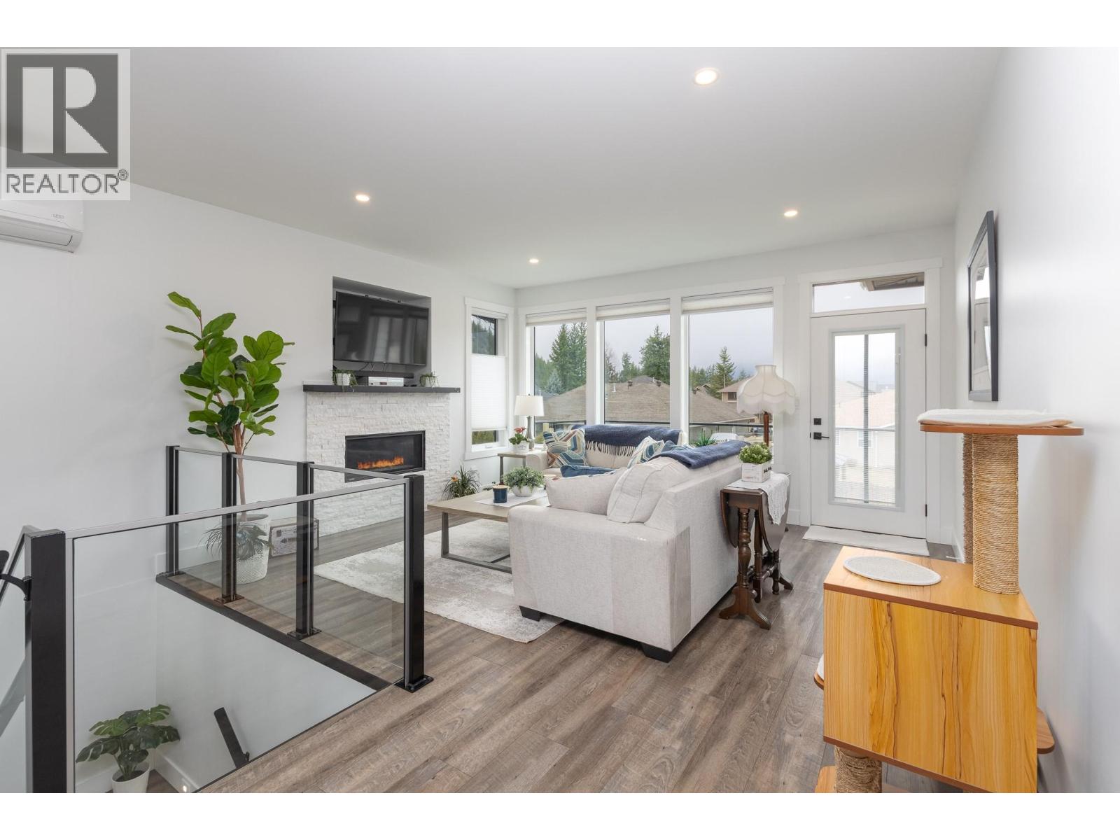 1441 20 Avenue Se Unit# 4, Salmon Arm, British Columbia  V1E 2M9 - Photo 6 - 10381754