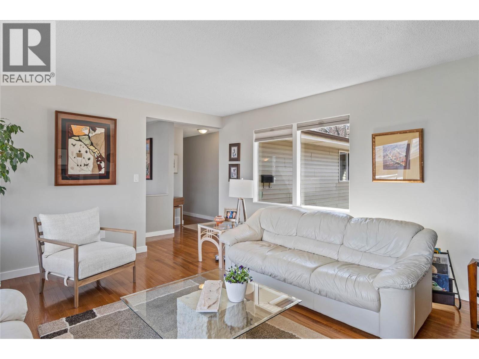 320 Whiteshield Crescent, Kamloops, British Columbia  V2E 1G1 - Photo 12 - 10379907