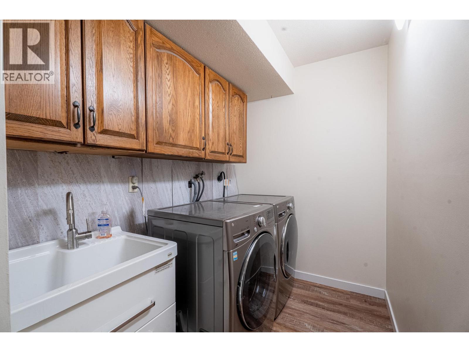 913 Huntleigh Crescent, Kamloops, British Columbia  V1S 1G7 - Photo 13 - 10382037