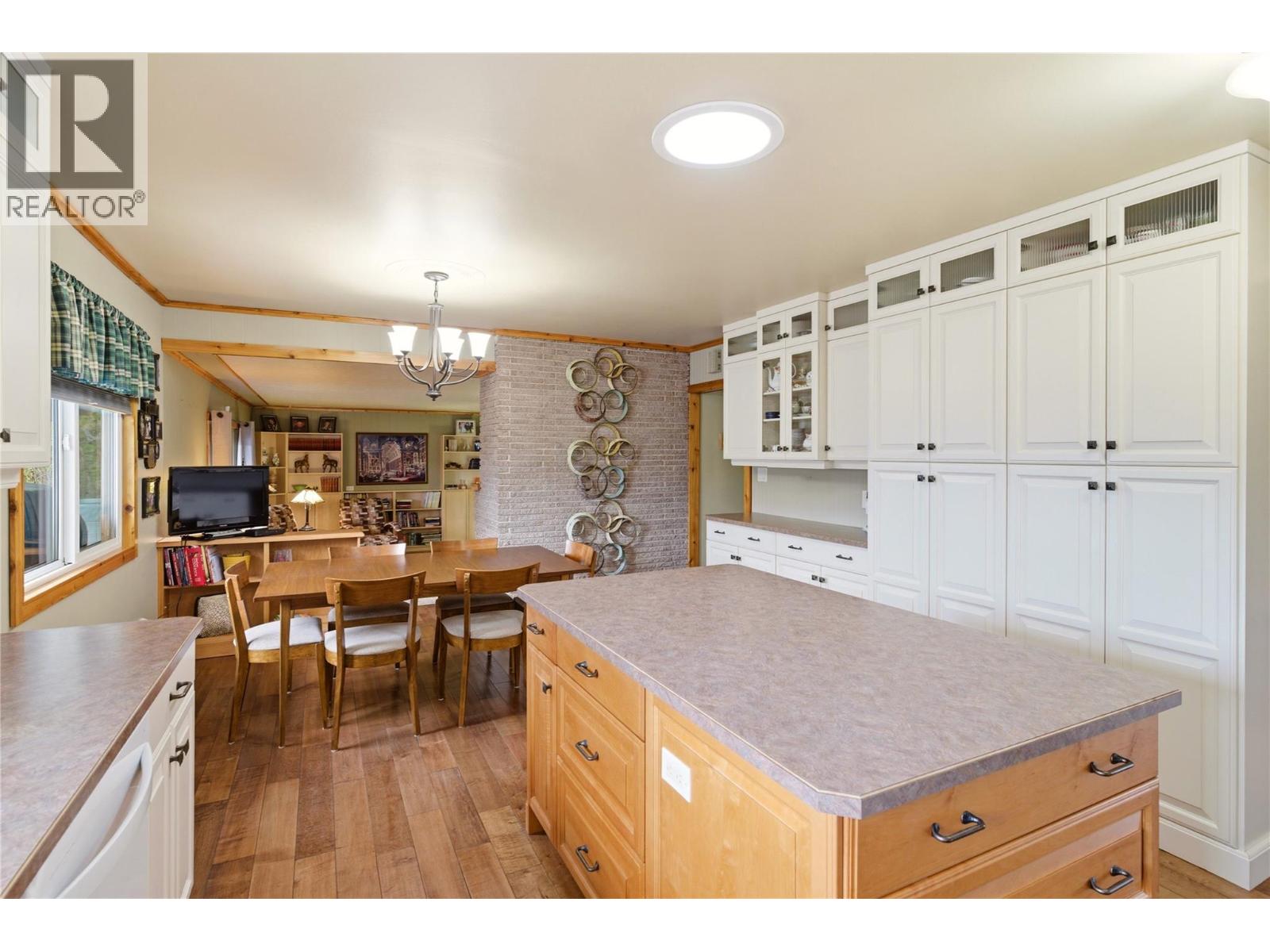 1641 Mountain Avenue, Kelowna, British Columbia  V1Y 7H7 - Photo 14 - 10381436