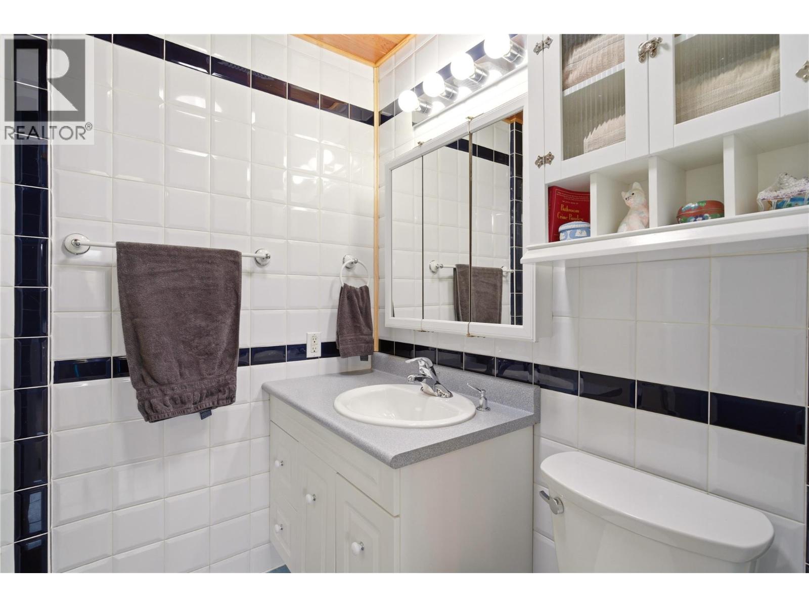 1641 Mountain Avenue, Kelowna, British Columbia  V1Y 7H7 - Photo 19 - 10381436