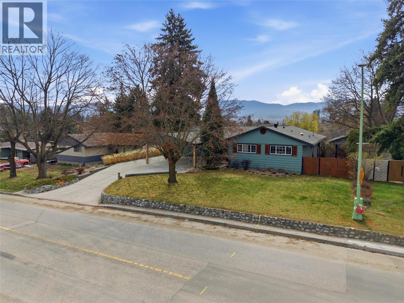 1641 Mountain Avenue, Kelowna, British Columbia  V1Y 7H7 - Photo 48 - 10381436