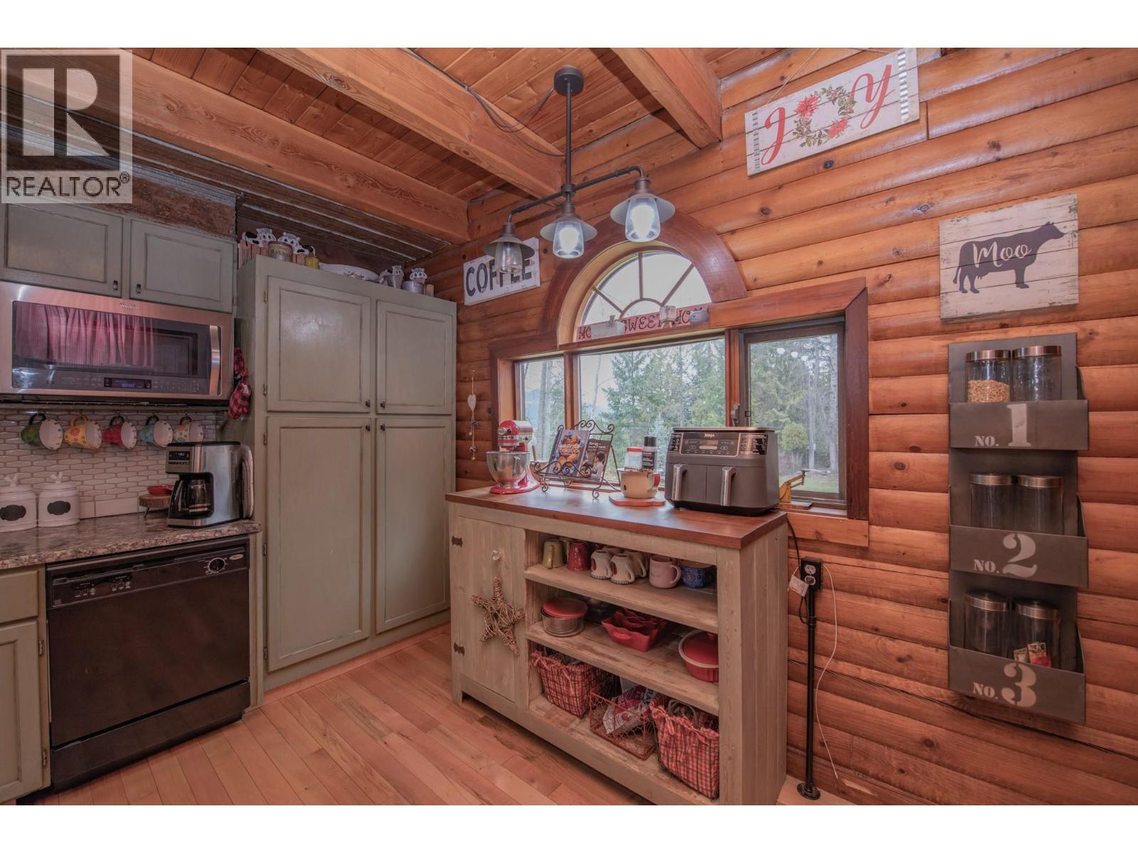 1495 6 Highway, Nakusp, British Columbia  V0G 1R1 - Photo 12 - 10381274