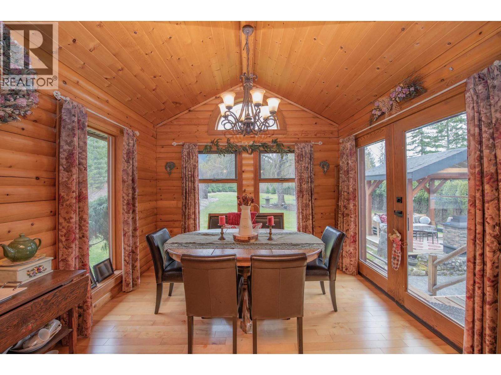 1495 6 Highway, Nakusp, British Columbia  V0G 1R1 - Photo 16 - 10381274