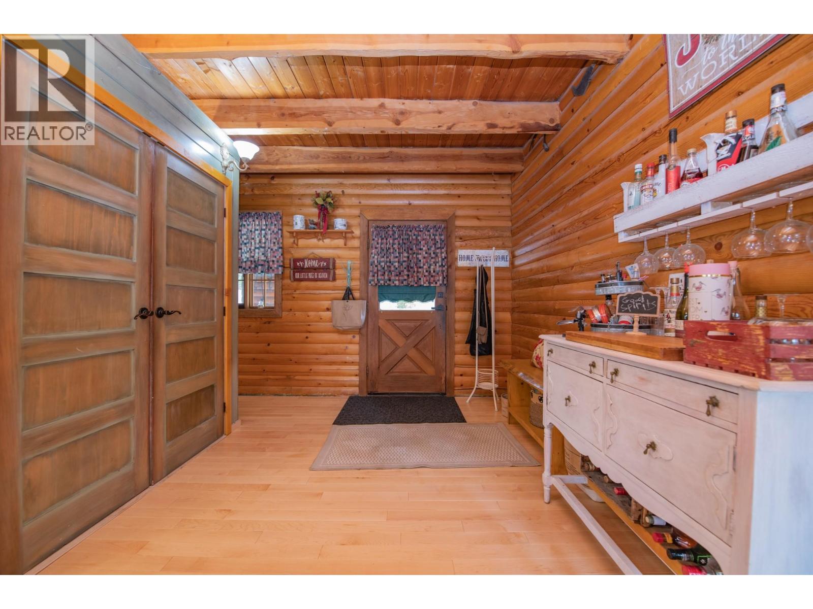 1495 6 Highway, Nakusp, British Columbia  V0G 1R1 - Photo 3 - 10381274