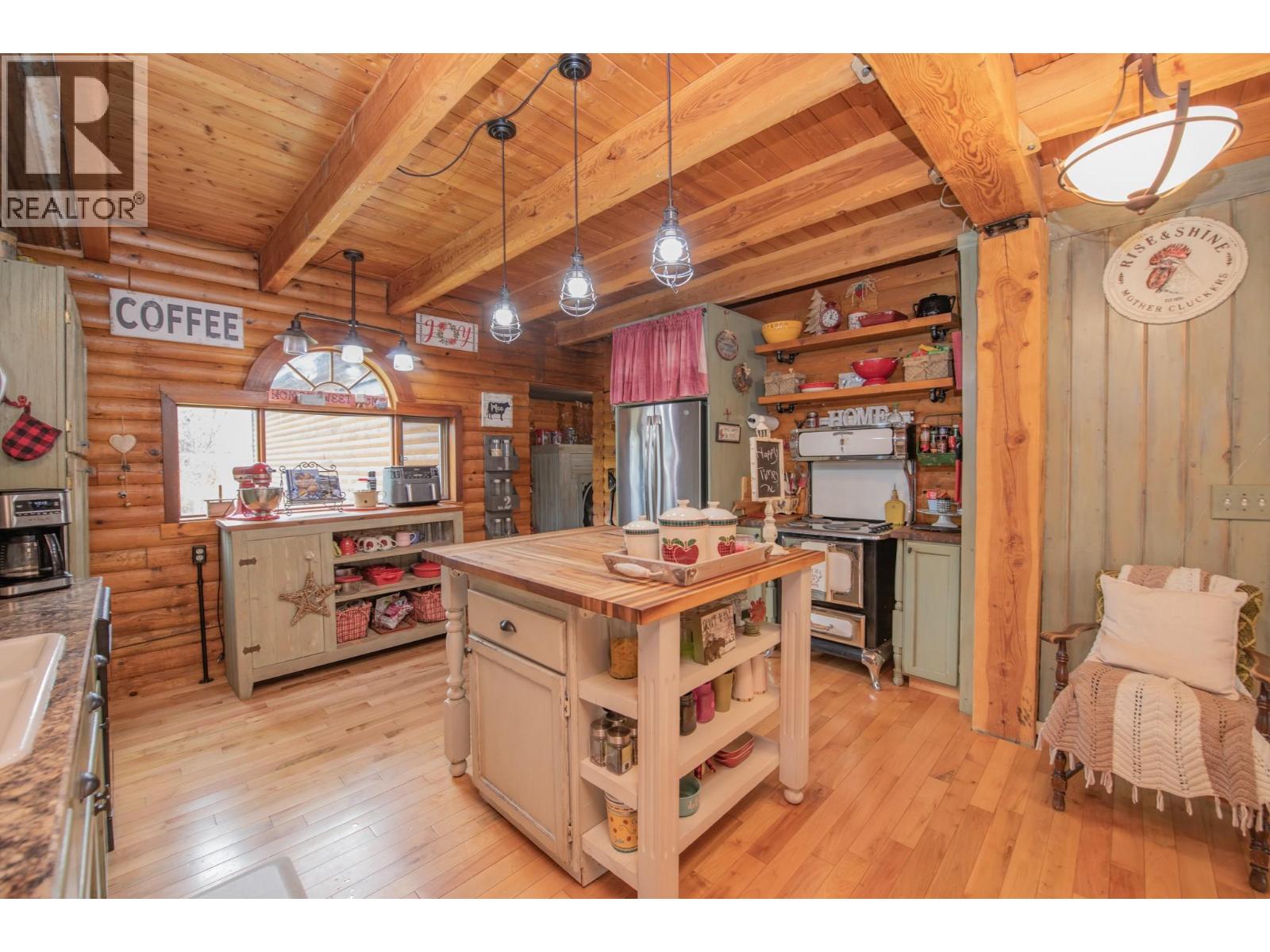 1495 6 Highway, Nakusp, British Columbia  V0G 1R1 - Photo 5 - 10381274