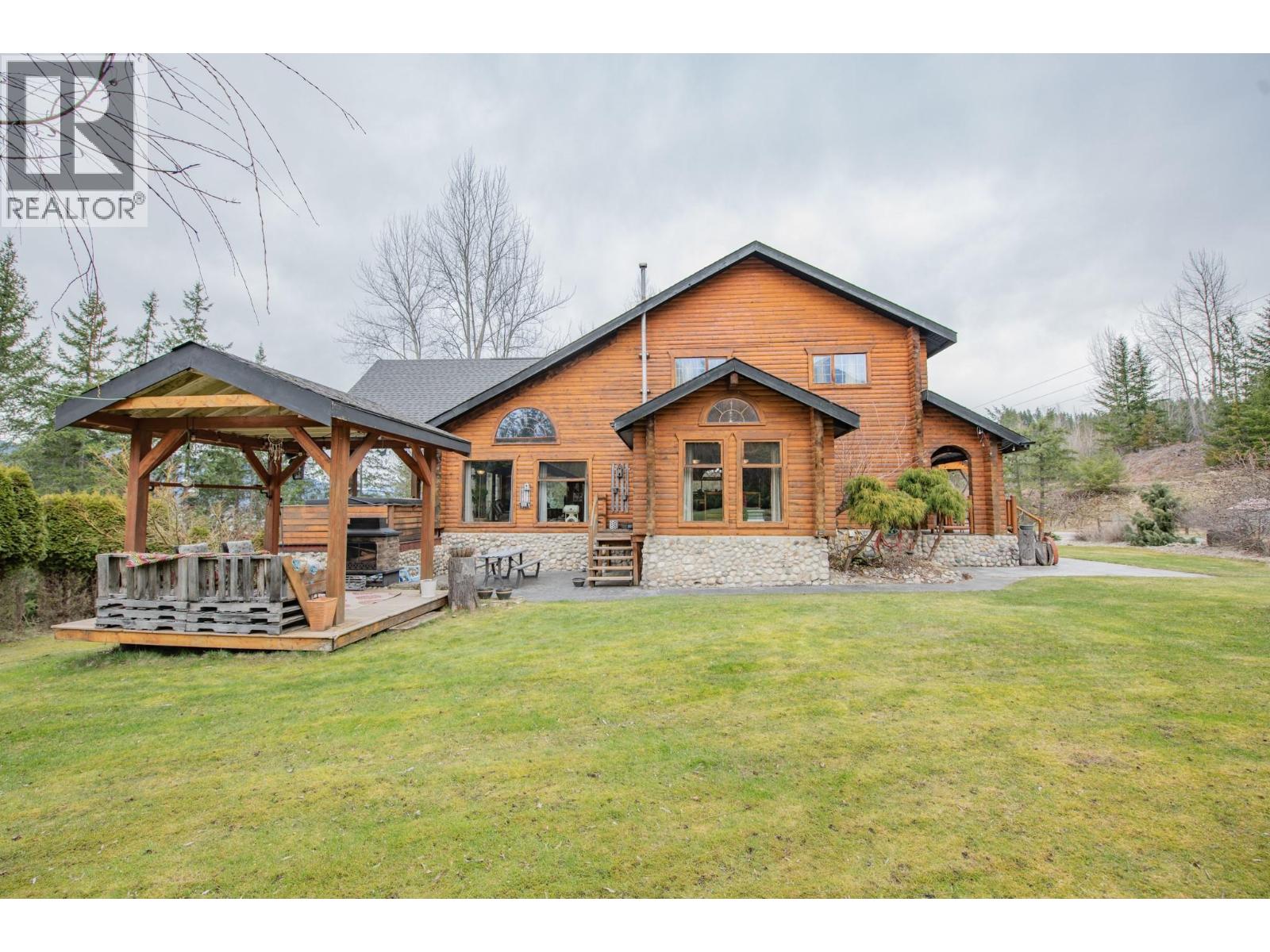 1495 6 Highway, Nakusp, British Columbia  V0G 1R1 - Photo 60 - 10381274