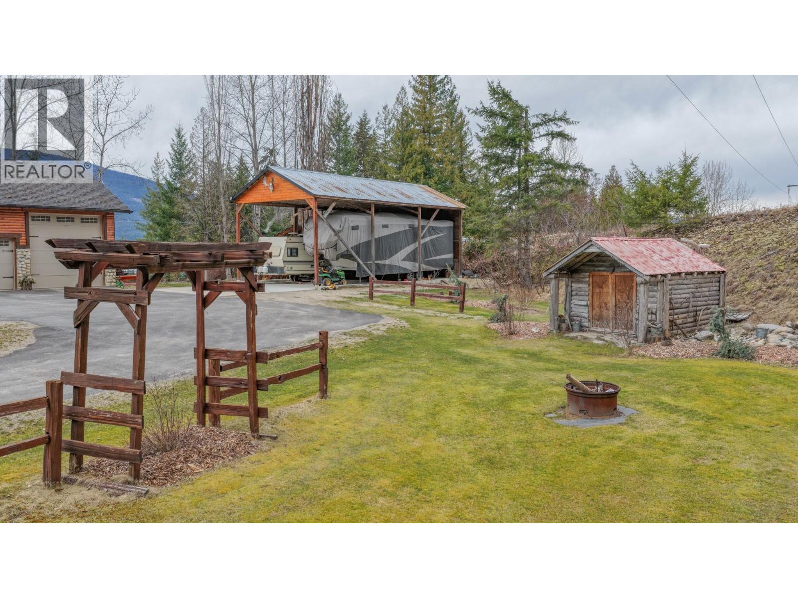 1495 6 Highway, Nakusp, British Columbia  V0G 1R1 - Photo 85 - 10381274