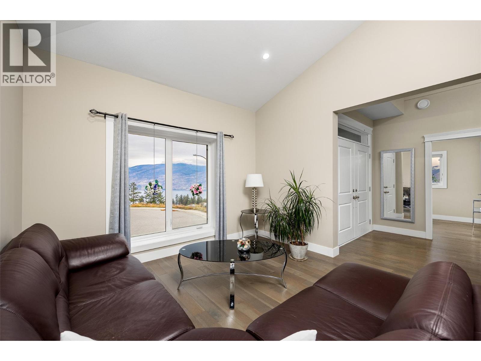 6018 Fulks Road, Peachland, British Columbia  V0H 1X4 - Photo 10 - 10381222