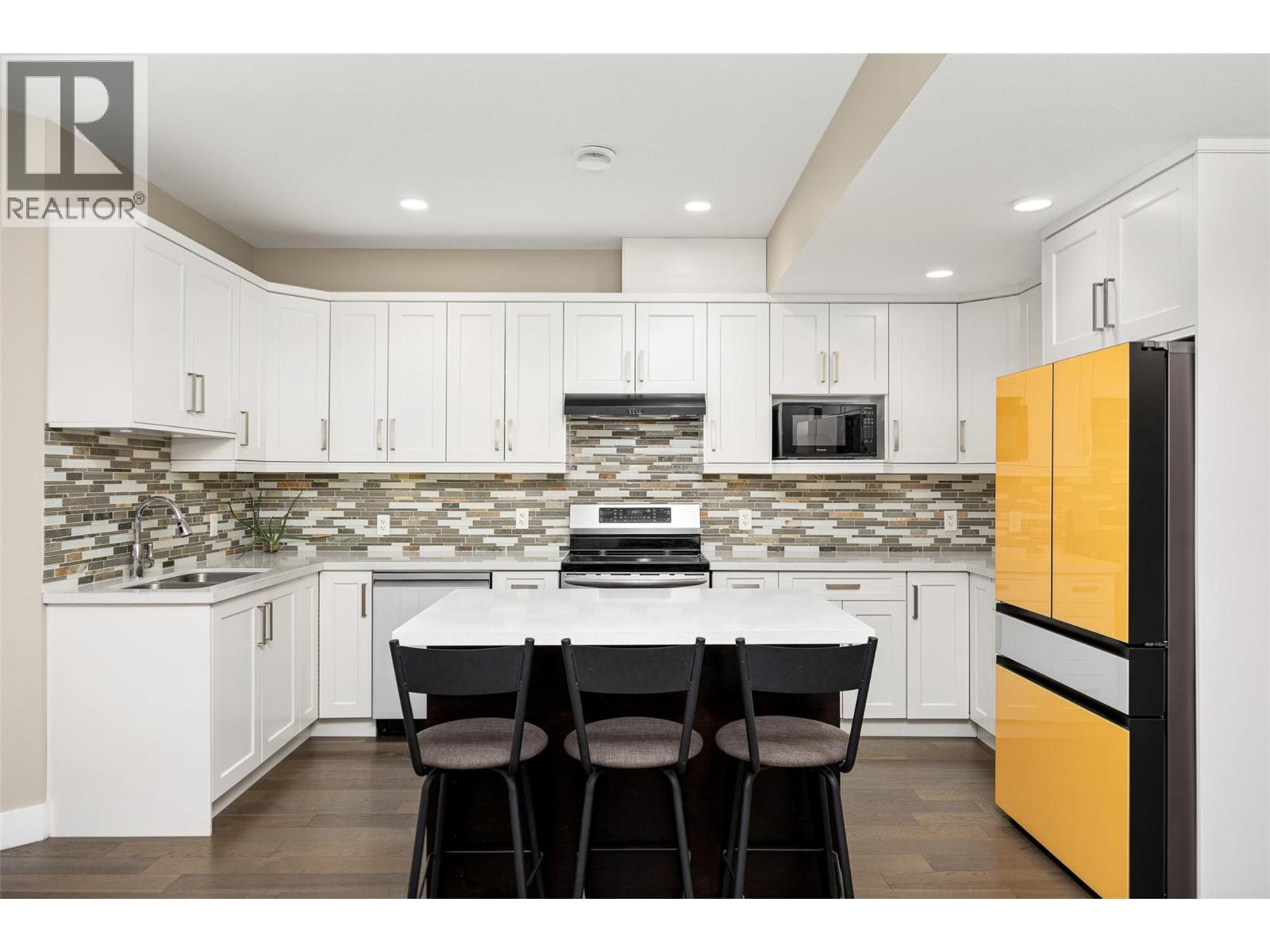 6018 Fulks Road, Peachland, British Columbia  V0H 1X4 - Photo 3 - 10381222