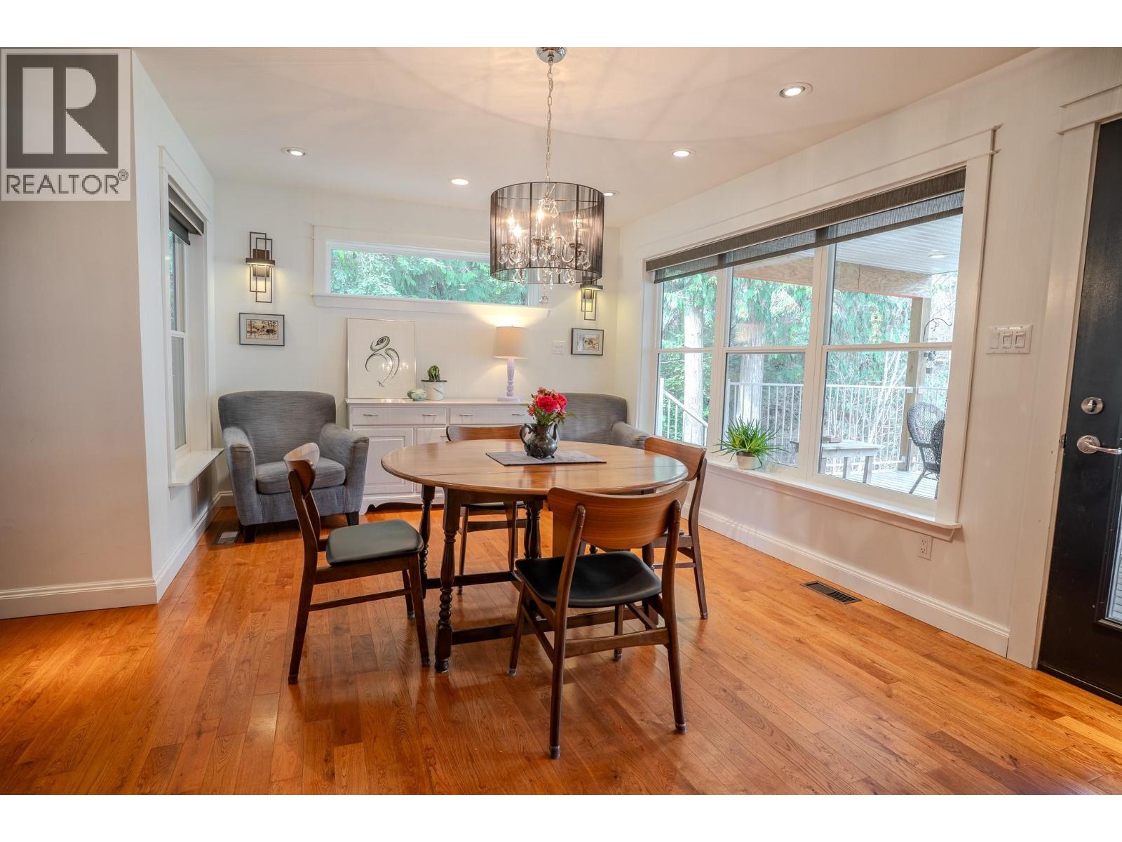 2399 Hillen Crescent, Magna Bay, British Columbia  V0E 1M7 - Photo 11 - 10382048