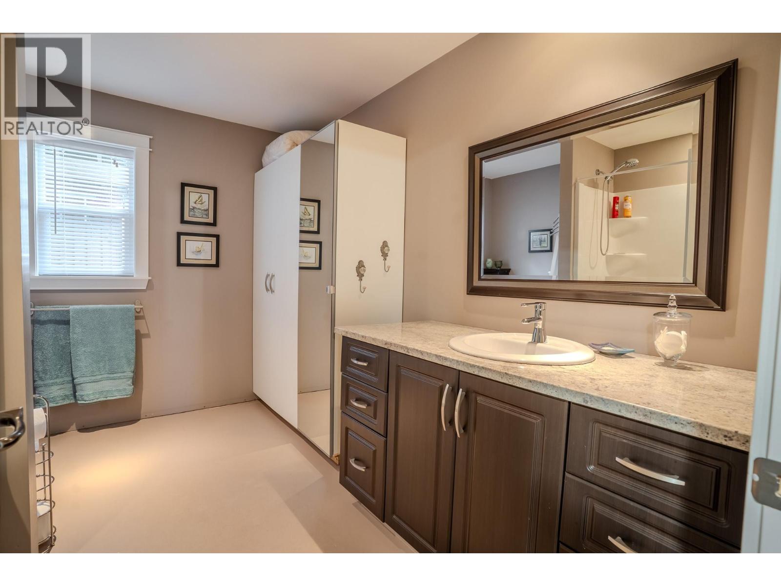 2399 Hillen Crescent, Magna Bay, British Columbia  V0E 1M7 - Photo 24 - 10382048