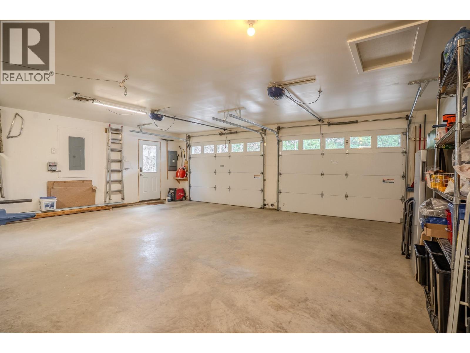 2399 Hillen Crescent, Magna Bay, British Columbia  V0E 1M7 - Photo 32 - 10382048