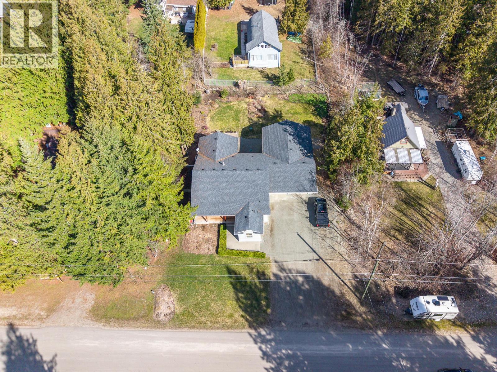 2399 Hillen Crescent, Magna Bay, British Columbia  V0E 1M7 - Photo 36 - 10382048