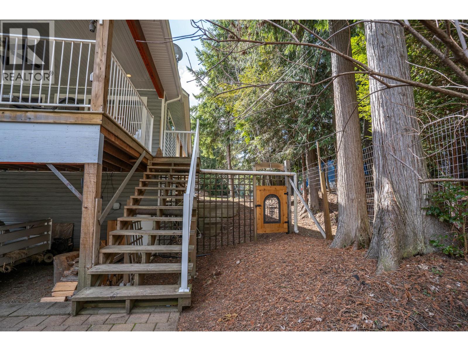 2399 Hillen Crescent, Magna Bay, British Columbia  V0E 1M7 - Photo 38 - 10382048