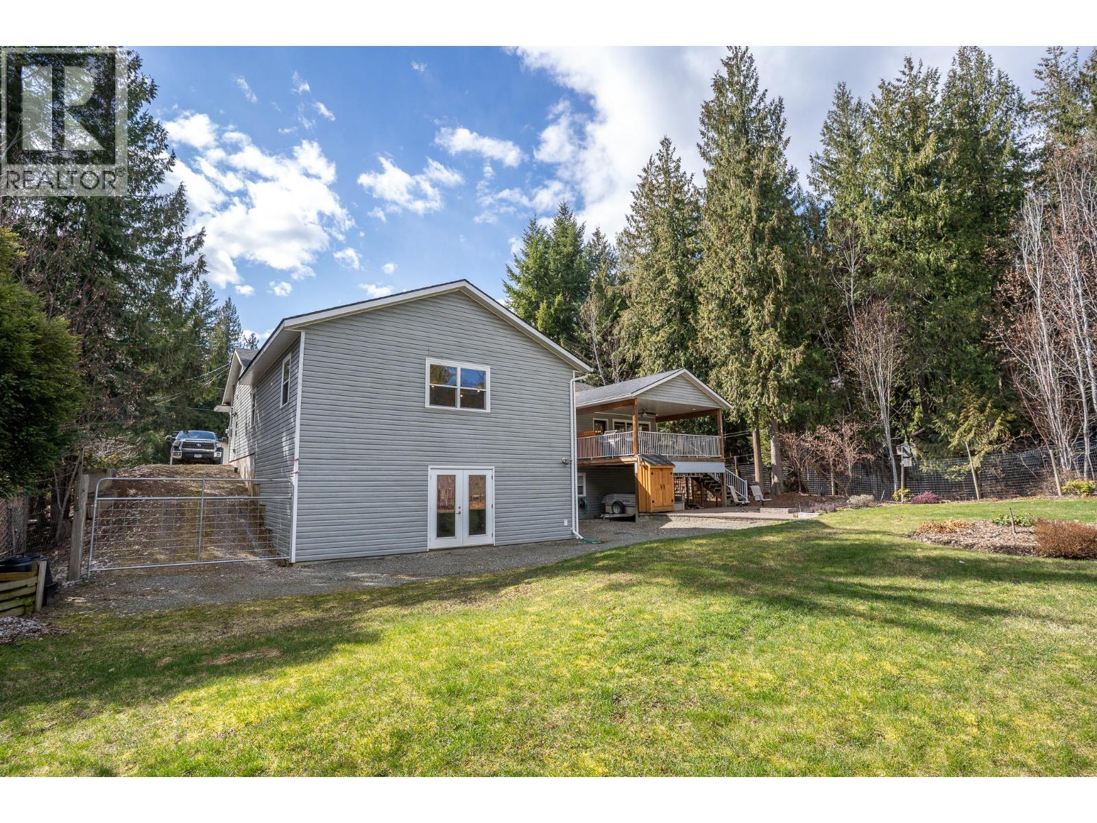 2399 Hillen Crescent, Magna Bay, British Columbia  V0E 1M7 - Photo 59 - 10382048