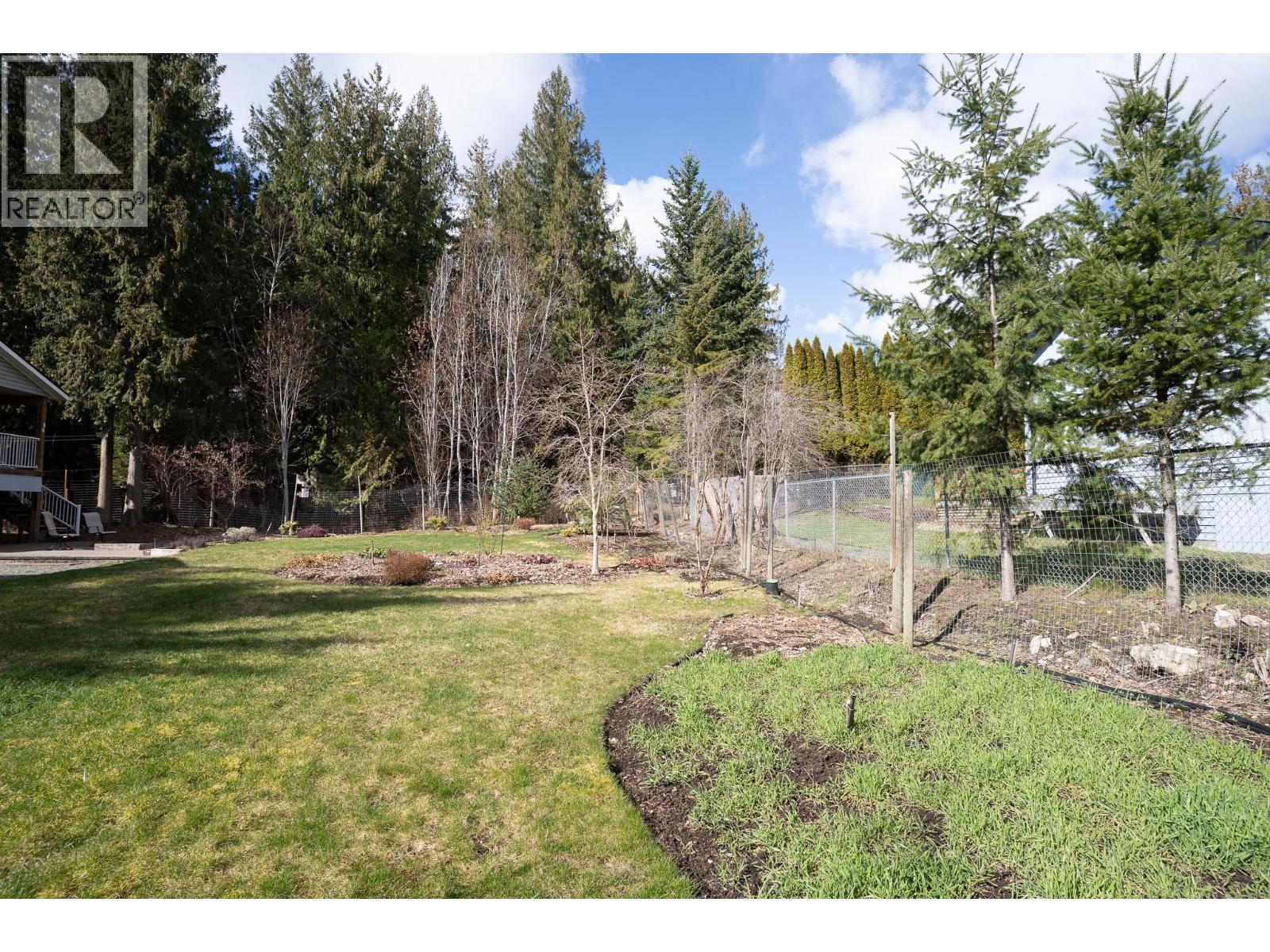 2399 Hillen Crescent, Magna Bay, British Columbia  V0E 1M7 - Photo 62 - 10382048