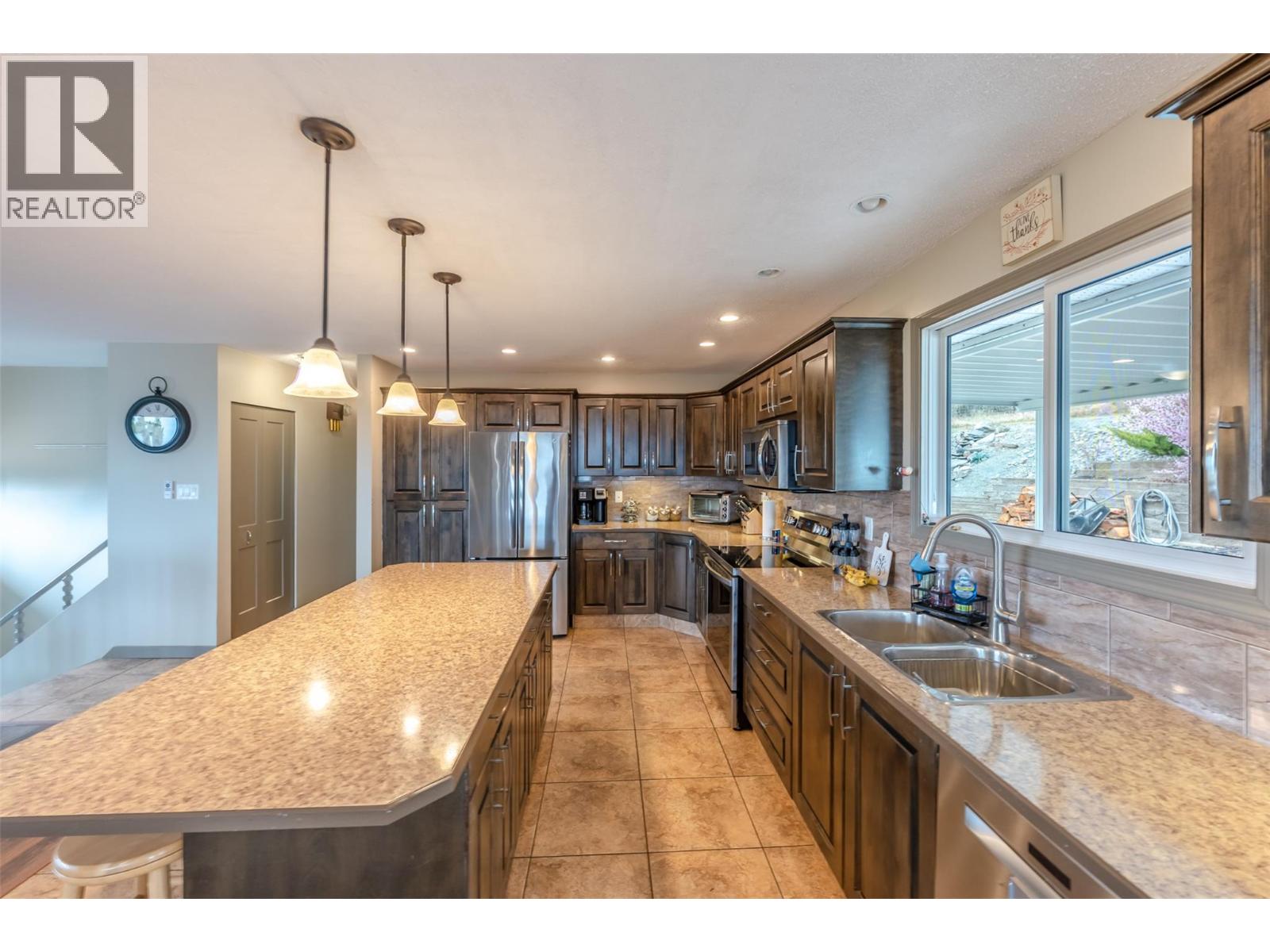 1418 Fairview Road, Oliver, British Columbia  V0H 1T5 - Photo 3 - 10381663