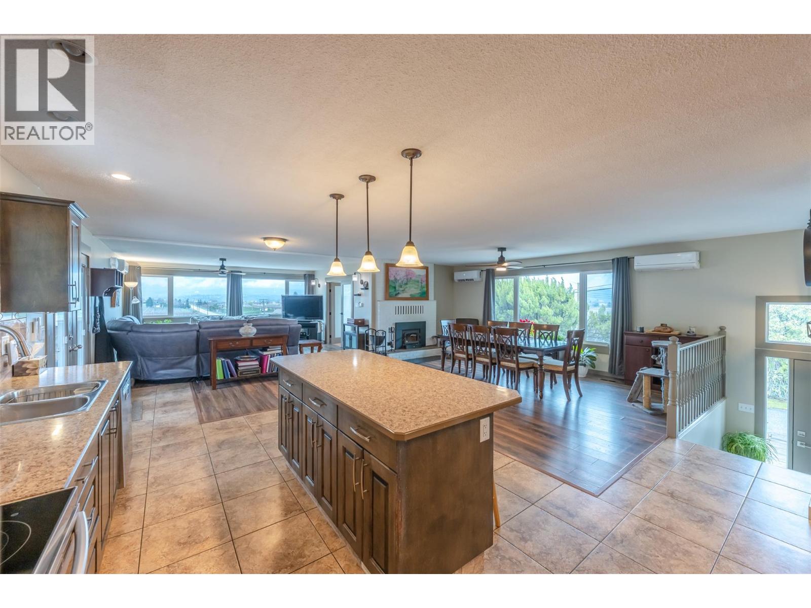 1418 Fairview Road, Oliver, British Columbia  V0H 1T5 - Photo 5 - 10381663