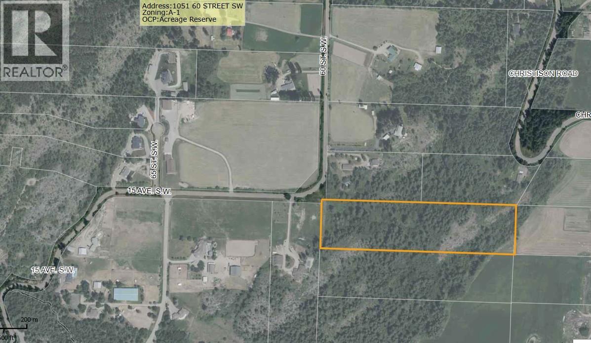 1500 Street Sw, Salmon Arm, British Columbia  V1E 3B3 - Photo 1 - 10381656