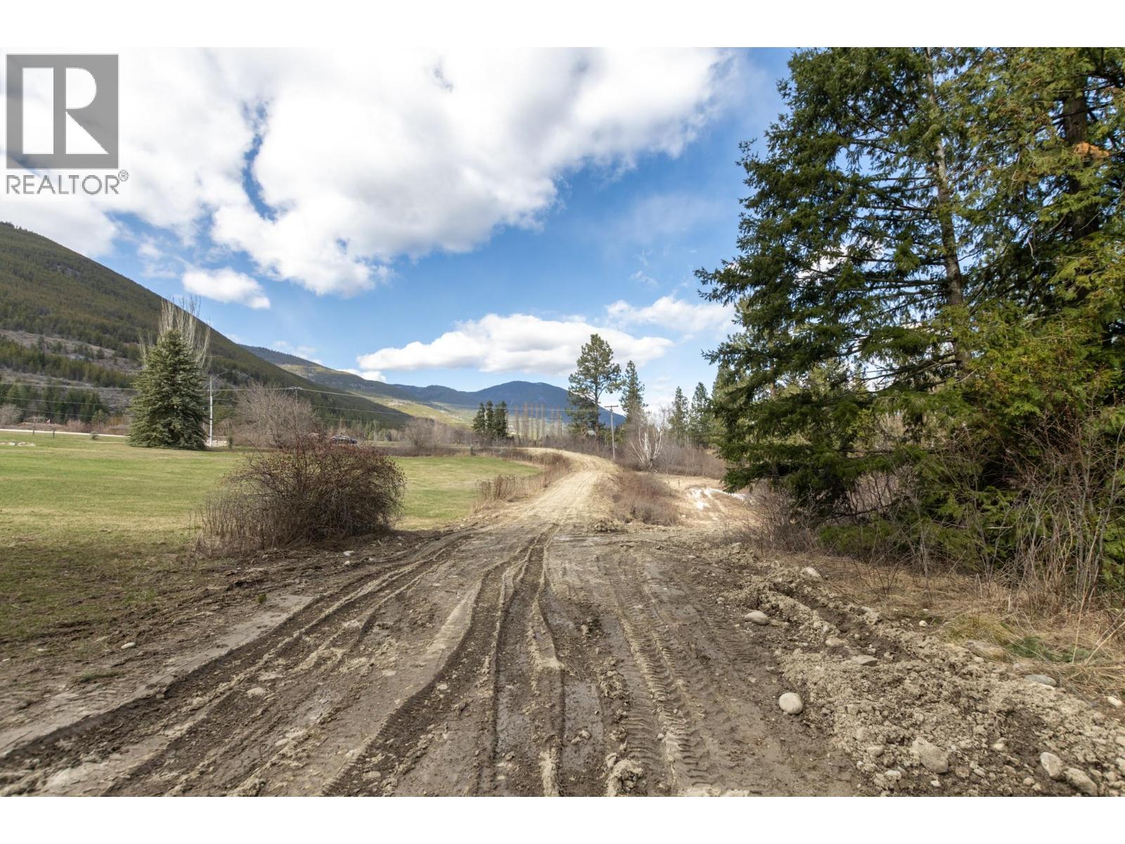 1500 Street Sw, Salmon Arm, British Columbia  V1E 3B3 - Photo 14 - 10381656