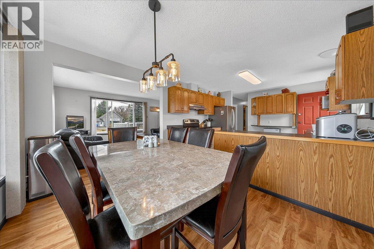 1827 Benninger Road, Windermere, British Columbia  V0B 2L2 - Photo 10 - 10381852