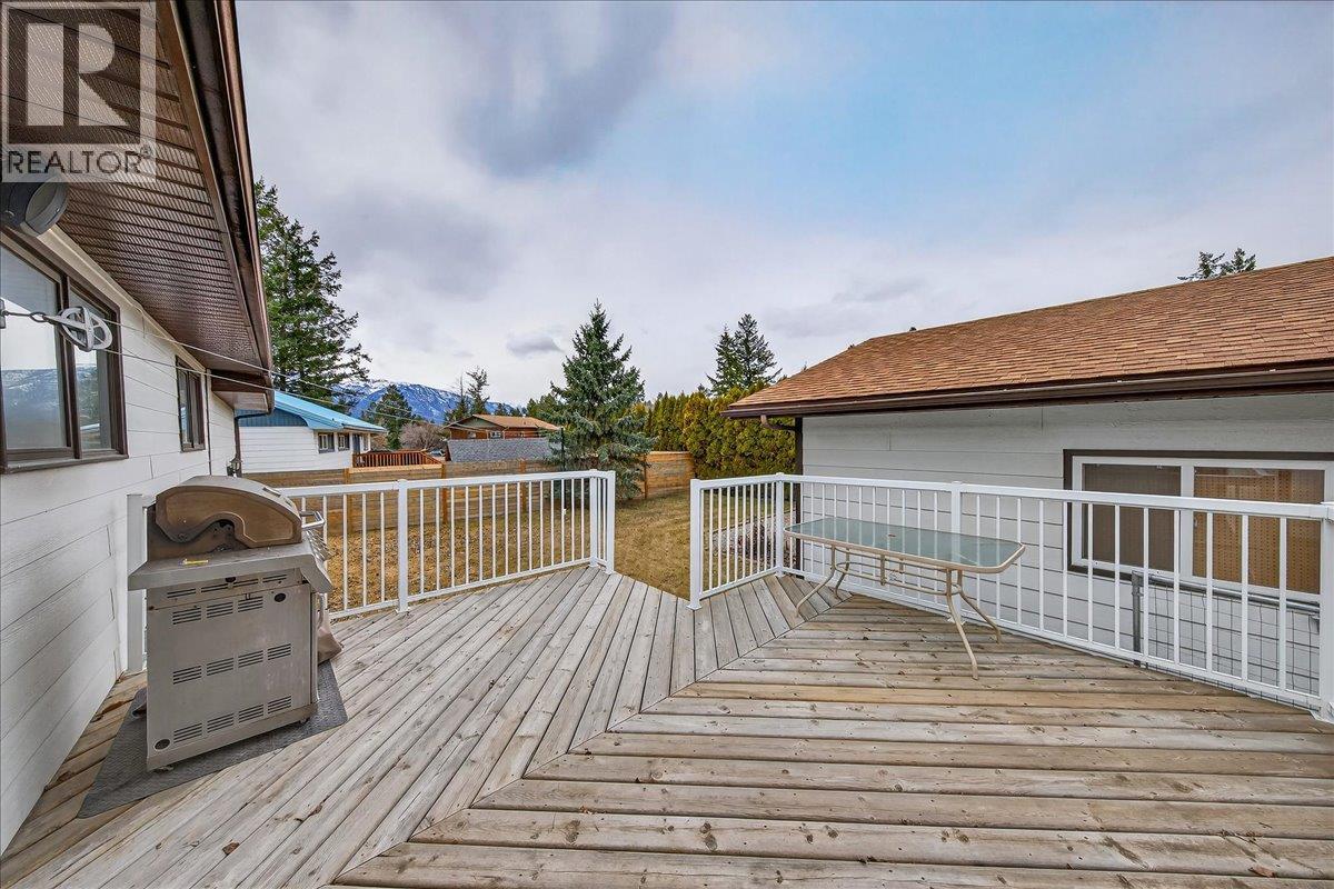1827 Benninger Road, Windermere, British Columbia  V0B 2L2 - Photo 12 - 10381852