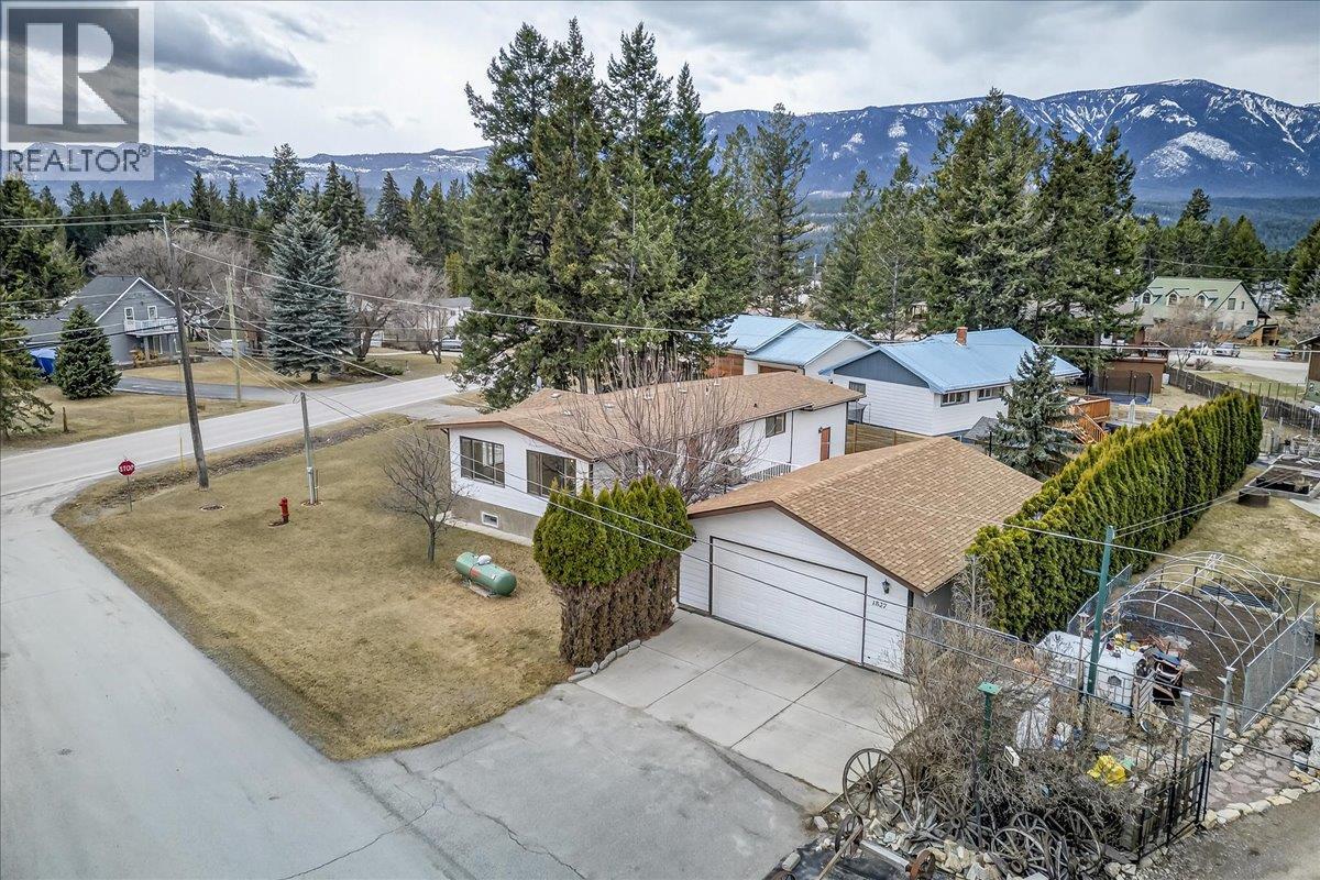 1827 Benninger Road, Windermere, British Columbia  V0B 2L2 - Photo 39 - 10381852