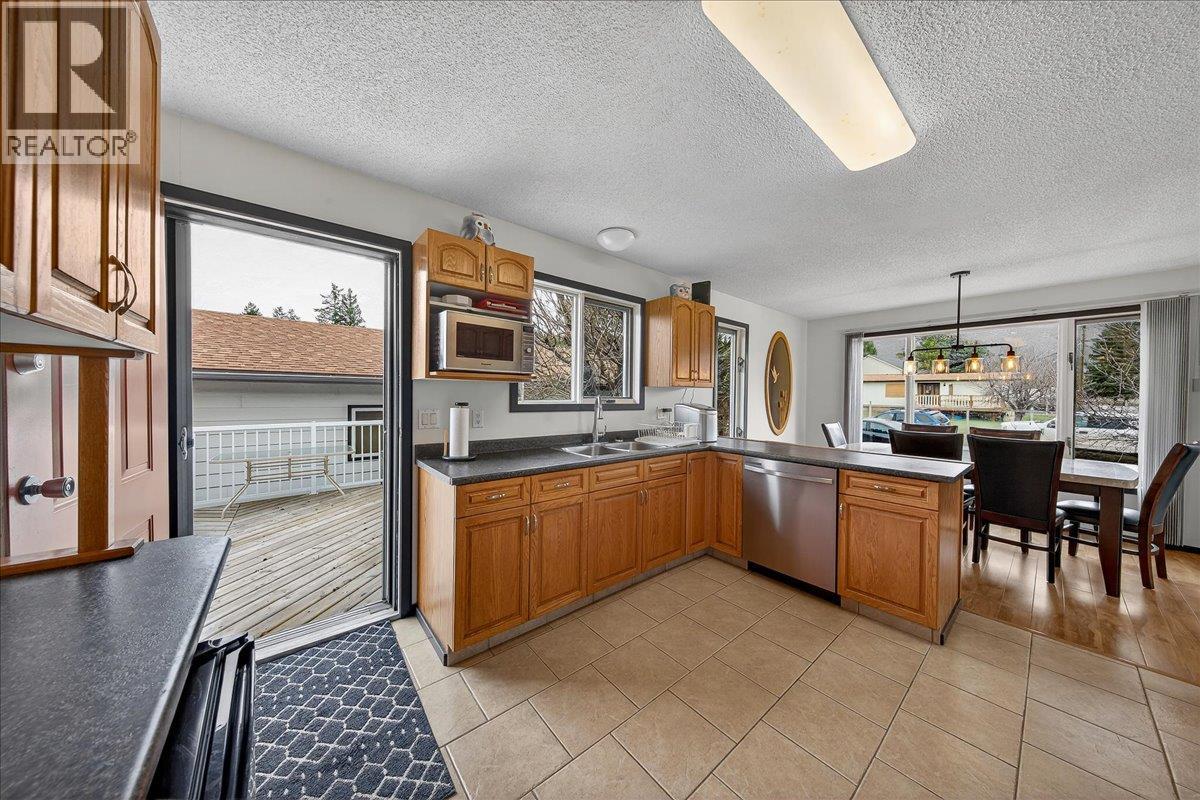 1827 Benninger Road, Windermere, British Columbia  V0B 2L2 - Photo 7 - 10381852