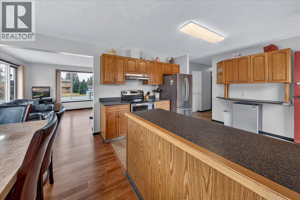 1827 Benninger Road, Windermere, British Columbia  V0B 2L2 - Photo 9 - 10381852